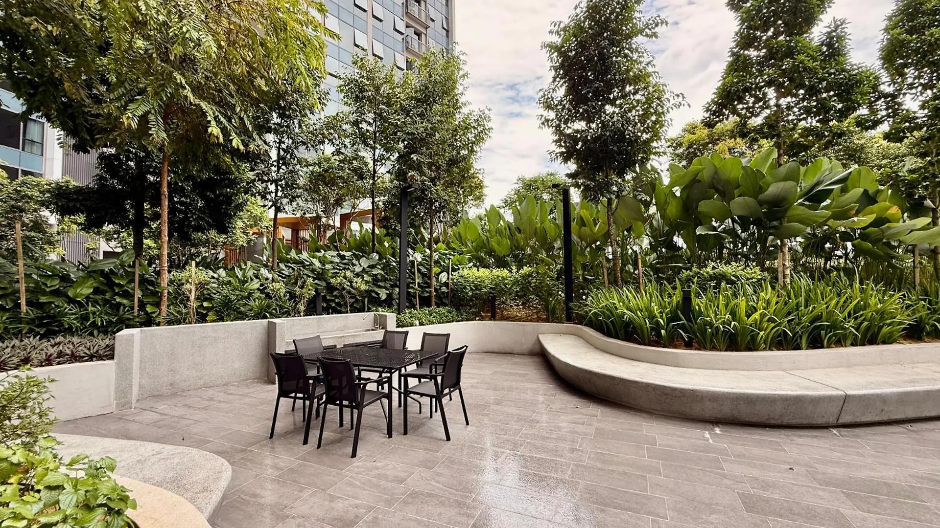 Core Residence By Trx Suites Kuala Lumpur 0*,